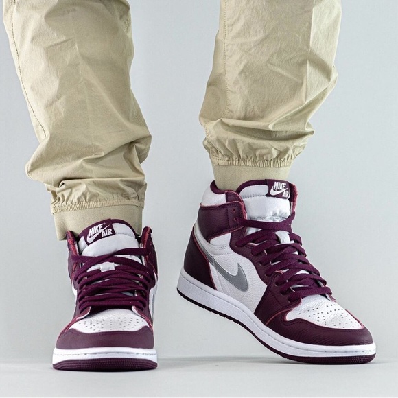 NIB AUTHENTIC Nike Men's Air Jordan 1 Retro High Bordeaux/White-metallic Silver - Picture 2 of 16